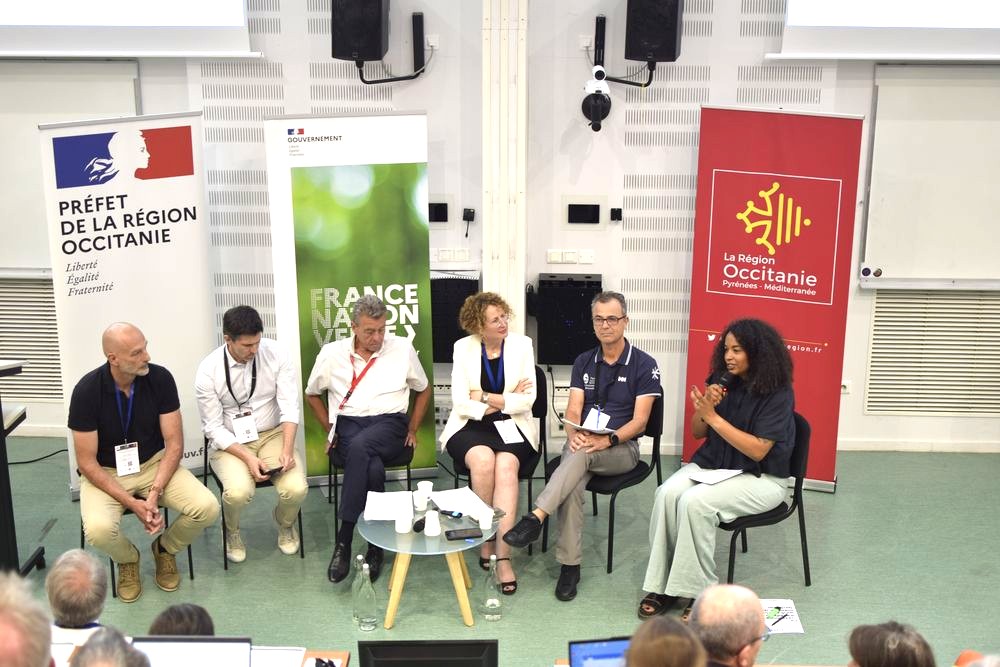 Image 9 : Table ronde